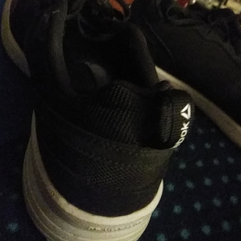 Shoes - Picture 4 of 4